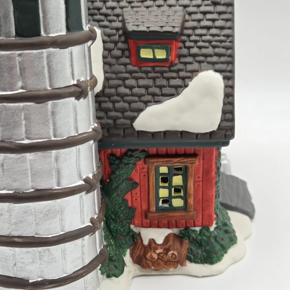 Vintage Dicken's Village O'Well Heartland Valley Village Red Barn With Silo  NEW